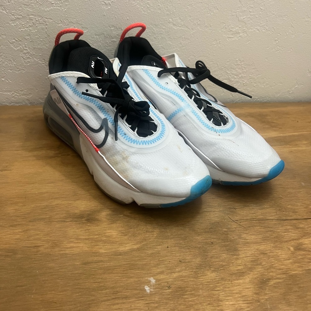 Running shoes